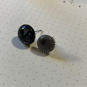 4/$20 Black chunky mismatched earring set 90s urban outfitters